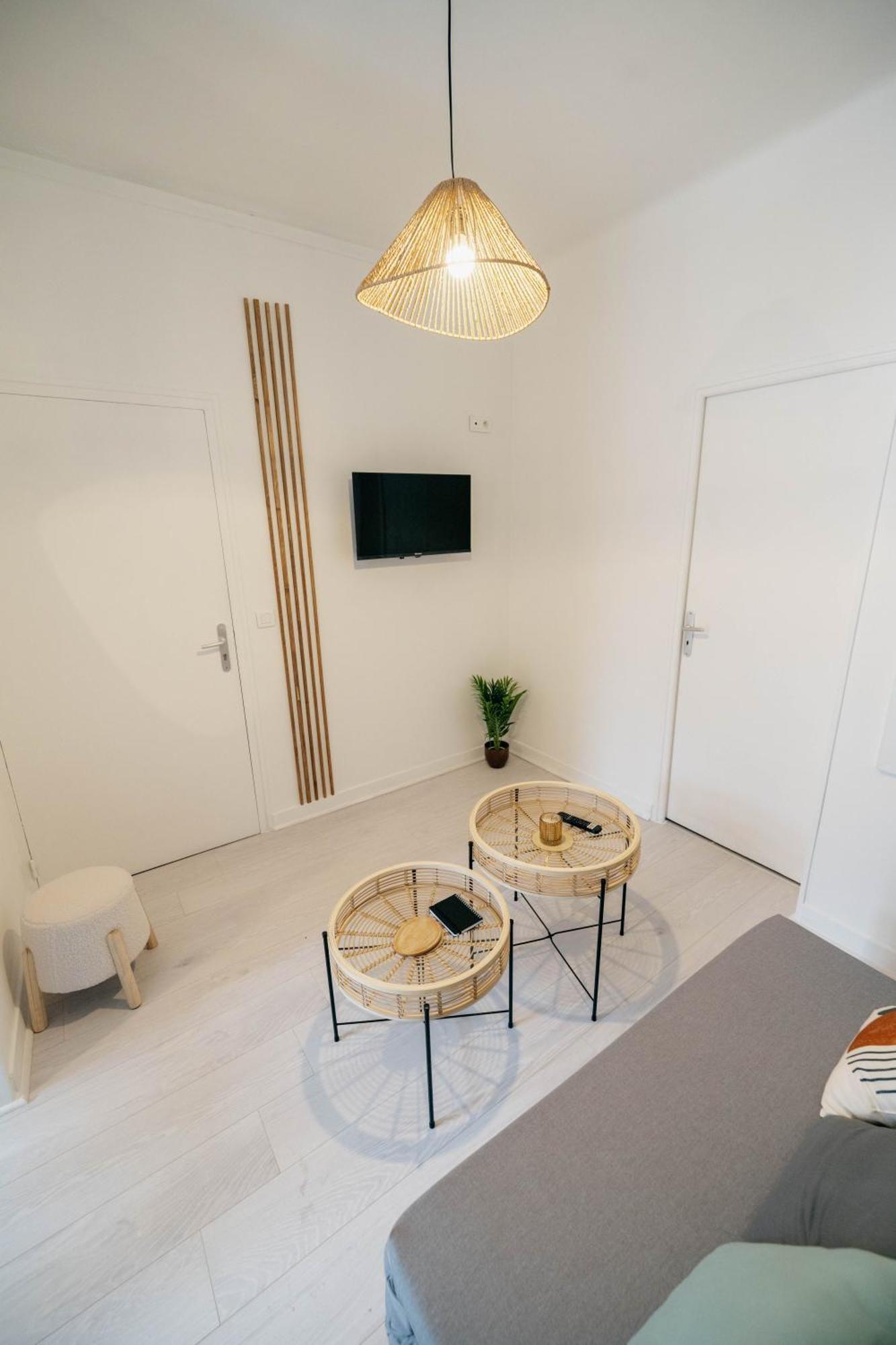 Verdant Oasis - Proche Du Centre - Wifi Gratuit - Parking A Proximite Lourdes Ngoại thất bức ảnh